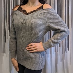 🖤 Venus cold shoulder sweater with pretty black lace detail - XS 🖤